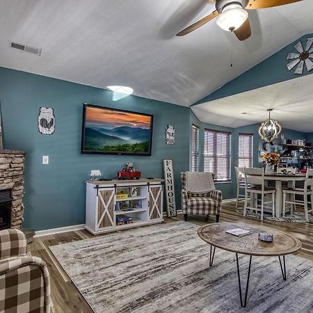 The Mason Jar, Hot Tub, Wifi, 1089 Free Tickets Each Paid Day, Dollywood And More! Пиджен Фордж Екстериор снимка