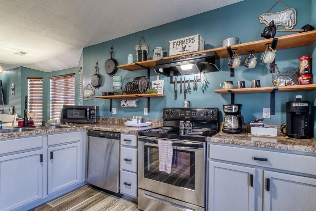 The Mason Jar, Hot Tub, Wifi, 1089 Free Tickets Each Paid Day, Dollywood And More! Пиджен Фордж Екстериор снимка